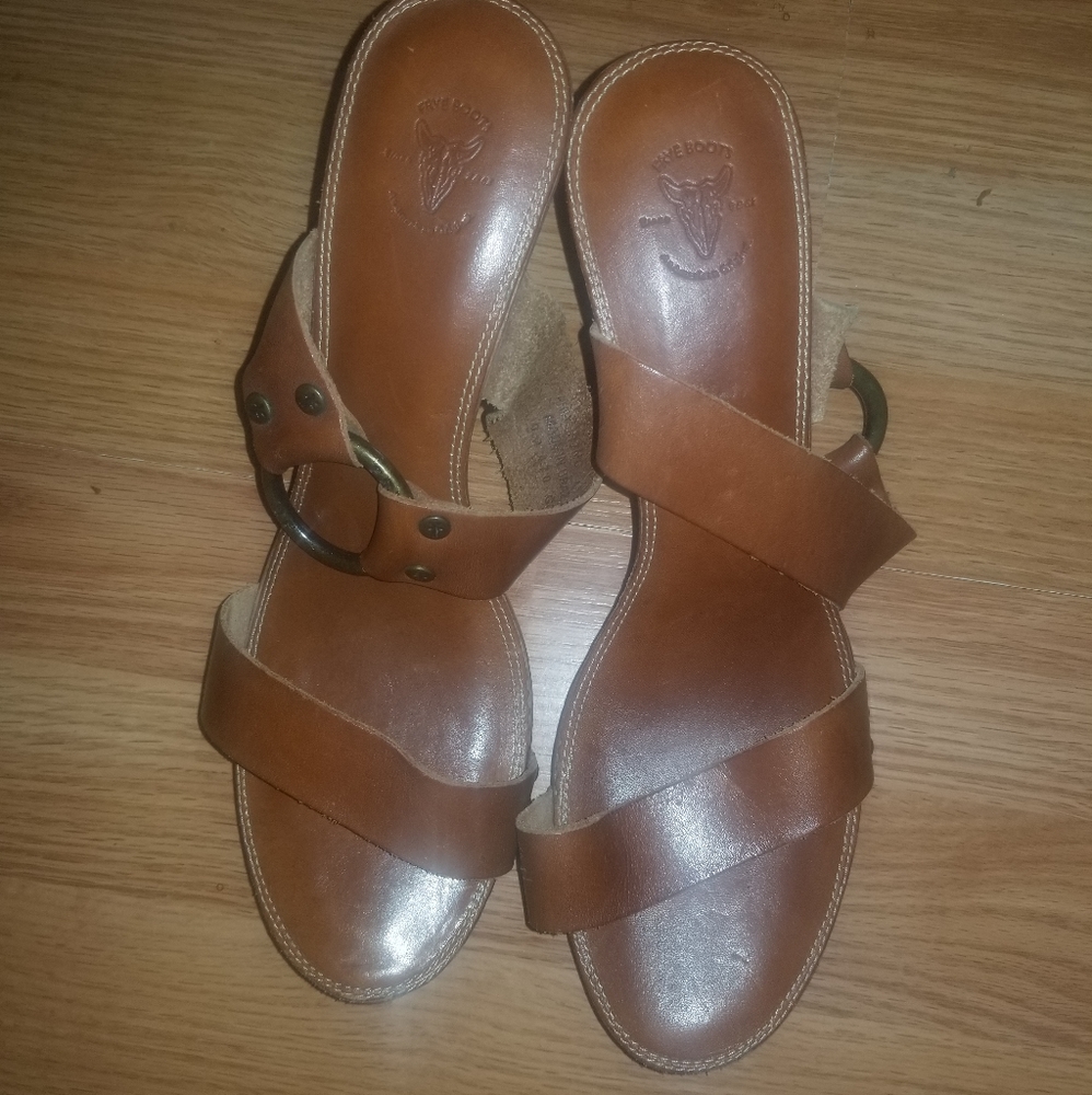 Frye  Sandals
